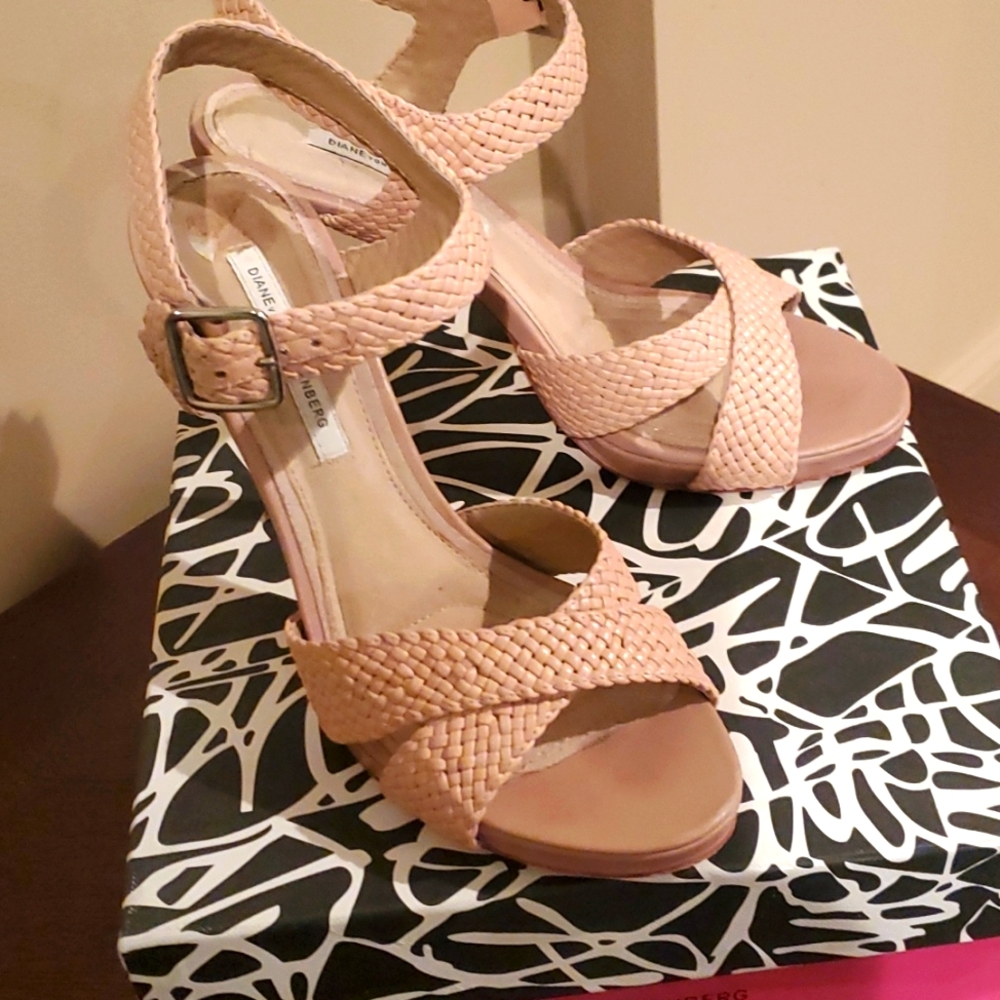 Diane von Furstenberg heel